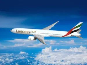 Emirates Boeing 777-300ER in der Luft